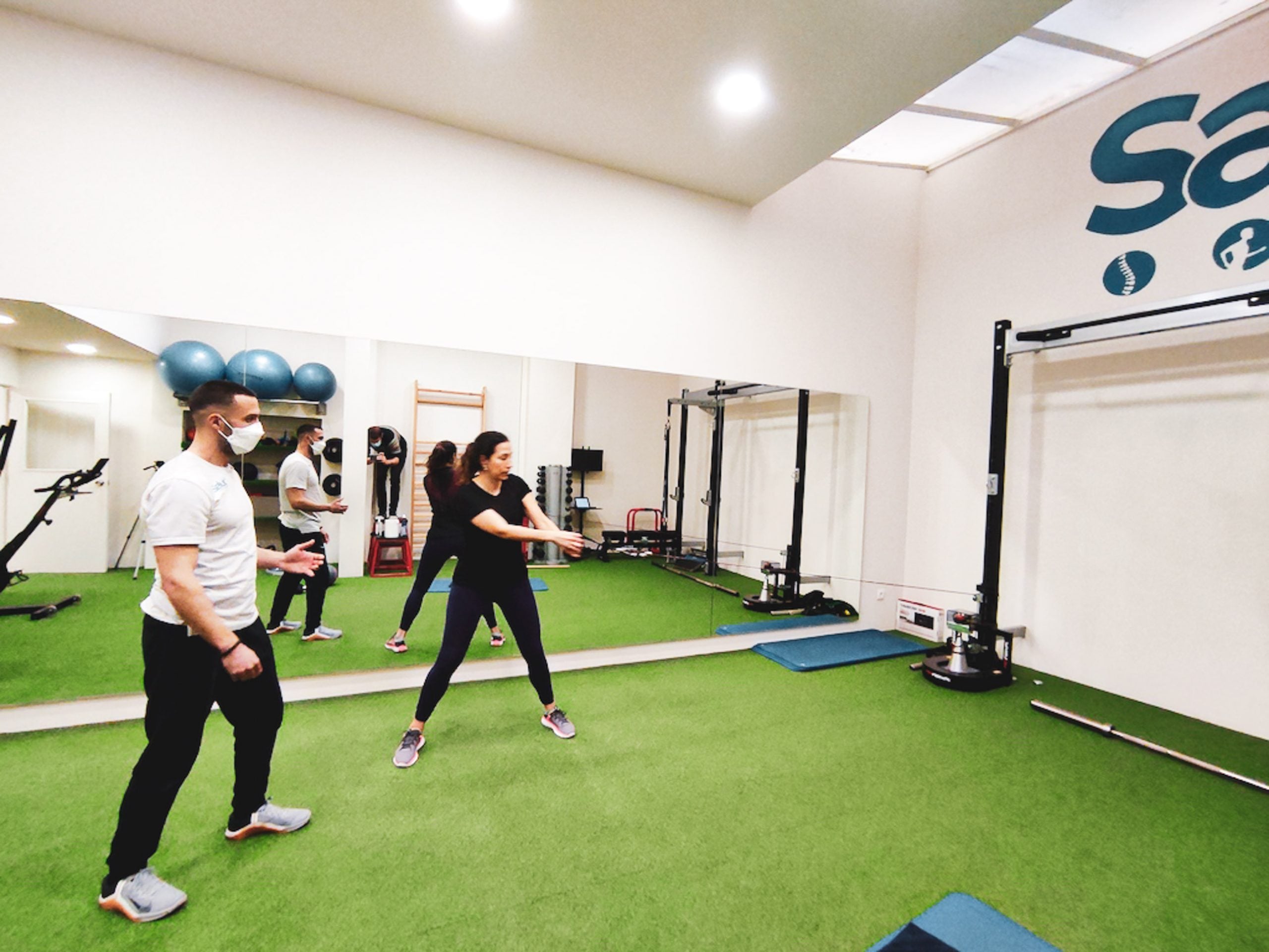 Adri-Perera-Entrenador-Personal-150-scaled (15)